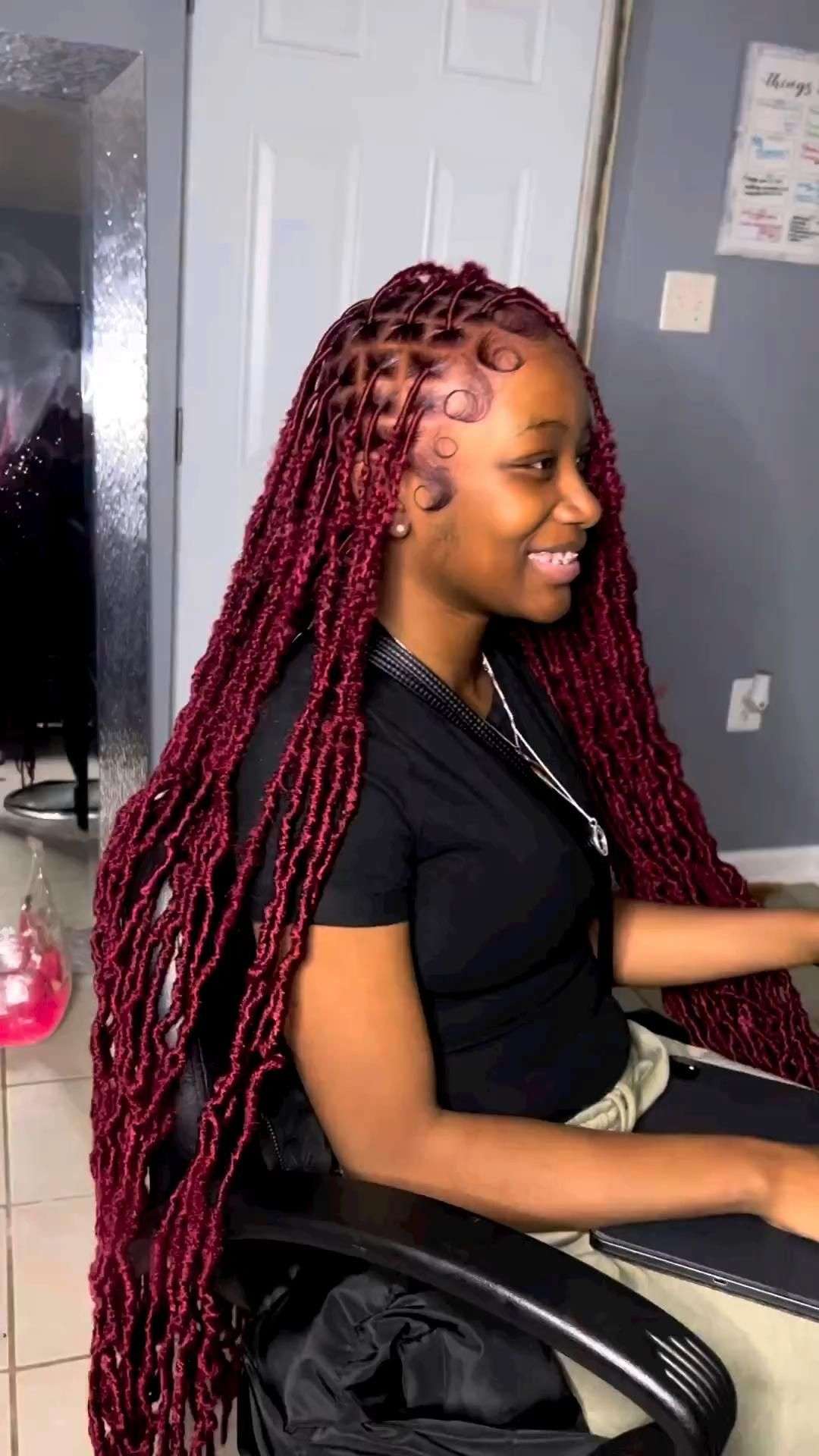 découvrez le fonctionnement des locks butterfly et profitez de conseils pratiques pour entretenir et sublimer cette coiffure unique et tendance.