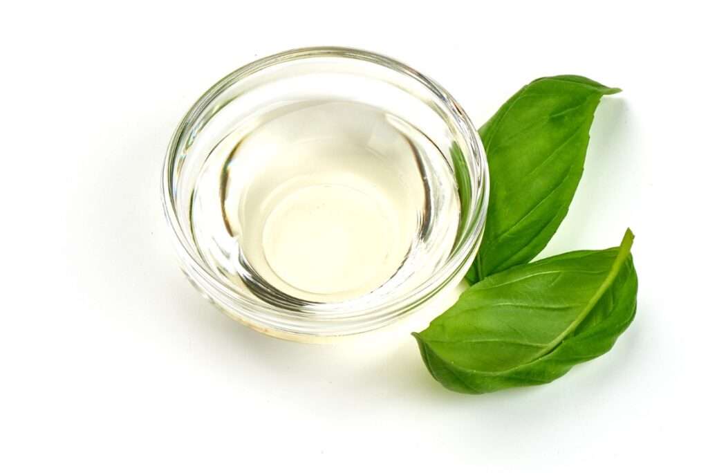 découvrez les bienfaits du vinaigre blanc pour cheveux : un soin naturel pour éclat, douceur et équilibre du cuir chevelu.