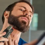 Comment réussir le taillage de barbe pour un style impeccable