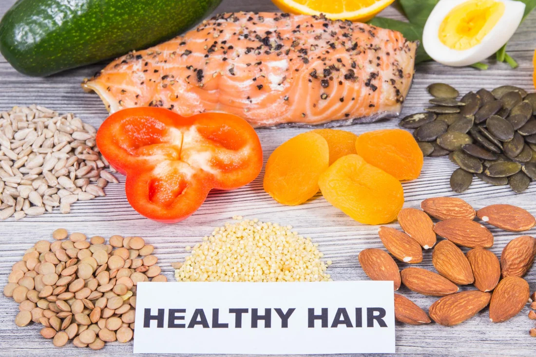 découvrez les aliments essentiels pour des cheveux sains et forts. adoptez une alimentation riche en nutriments pour stimuler la croissance et la beauté de vos cheveux naturellement.