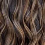 Meches pour cheveux bruns : astuces et conseils pour sublimer votre couleur