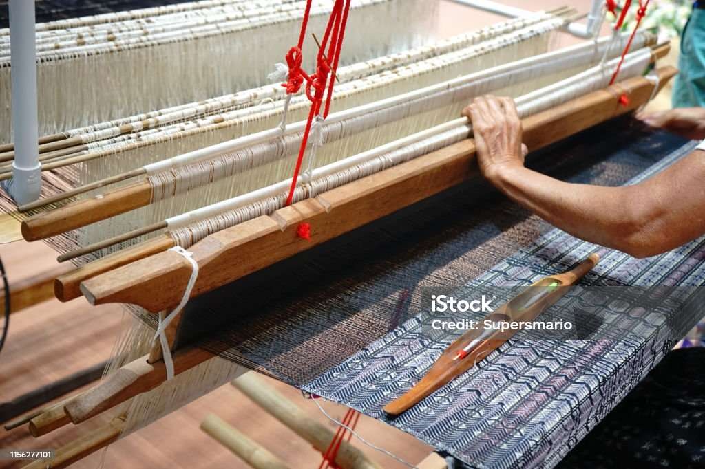 découvrez closer weaving, une technique innovante de tissage offrant des textures raffinées et une qualité exceptionnelle pour vos créations textiles uniques.